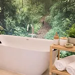 דירה Alpen Luxury Lodge, (adults Only) *