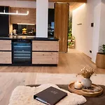 Alpen Luxury Lodge, (adults Only) Apartment
