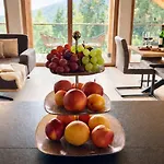 Alpen Luxury Lodge, *