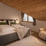 Alpen Luxury Lodge, (adults Only)