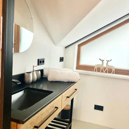 Alpen Luxury Lodge, (adults Only) Lejlighed Mariazell