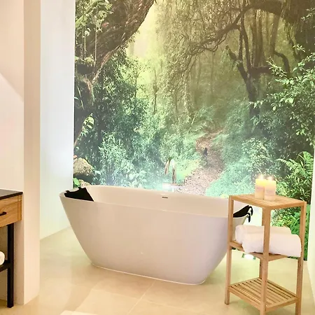 Alpen Luxury Lodge, (adults Only)