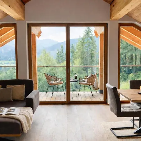 Alpen Luxury Lodge,