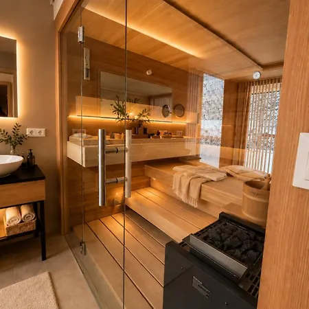 Alpen Luxury Lodges, - Your Private Wellness & Mountain Retreat (adults Only) Apartment